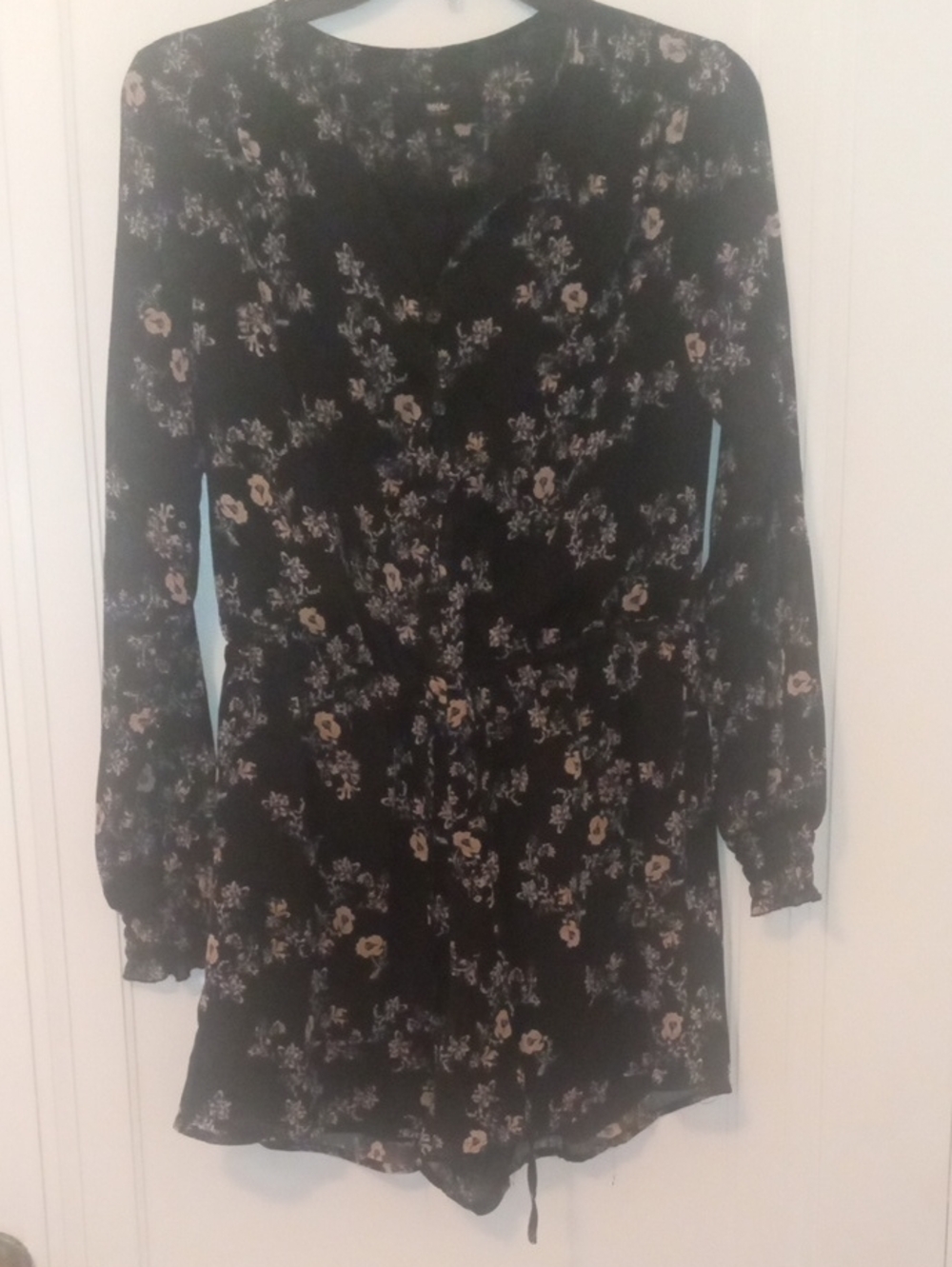women small black flower print short romper, sheer sleeves